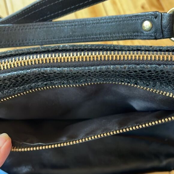 Coach black leather python edge Ashley zip closure 2- strap option bag. - Picture 5 of 8